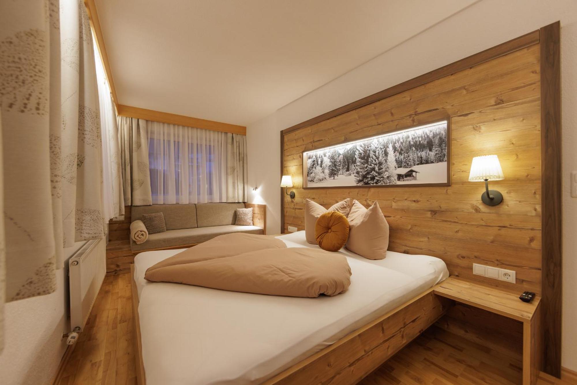 Apartmenthaus Goldeck Ried im Oberinntal Exteriör bild