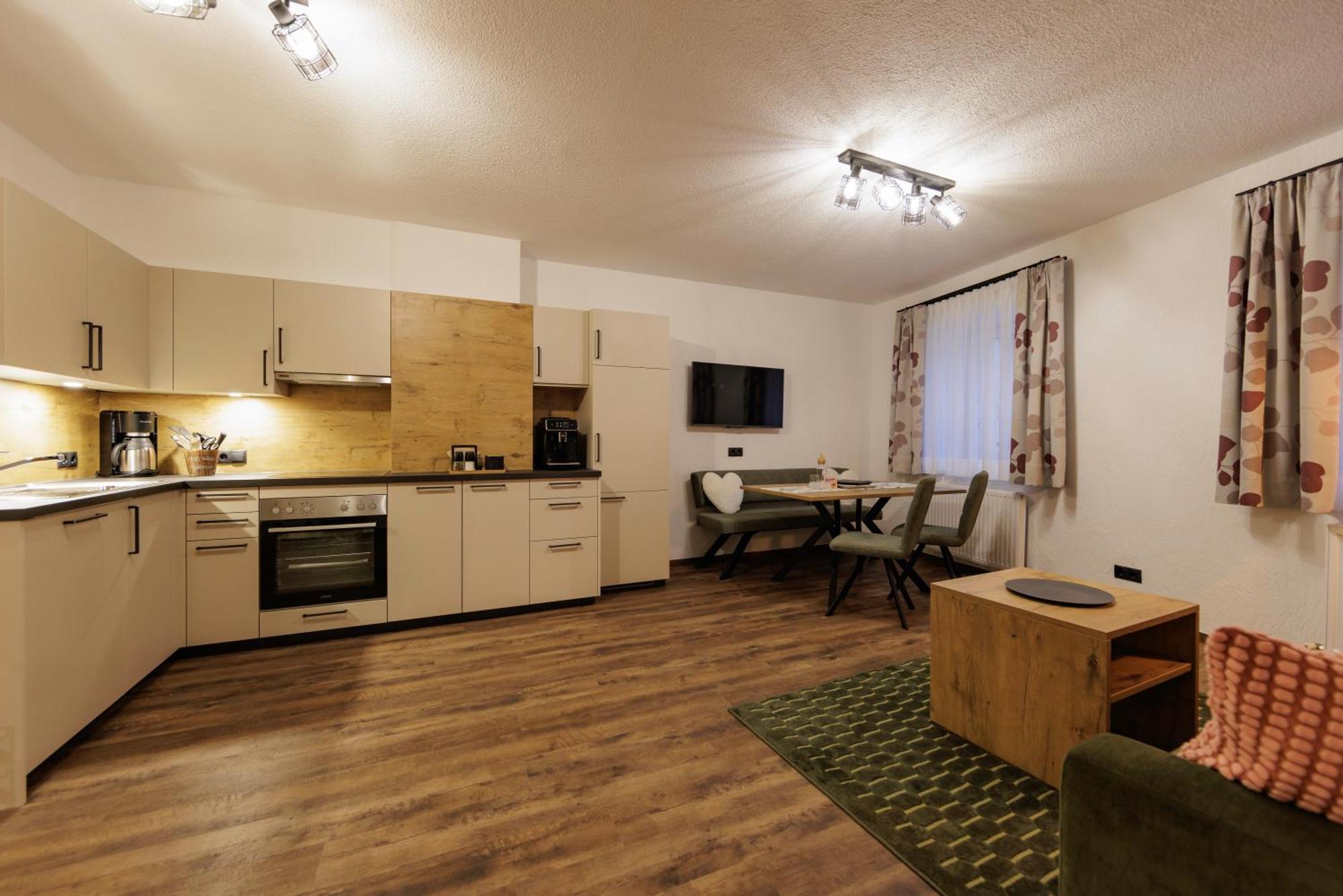 Apartmenthaus Goldeck Ried im Oberinntal Exteriör bild