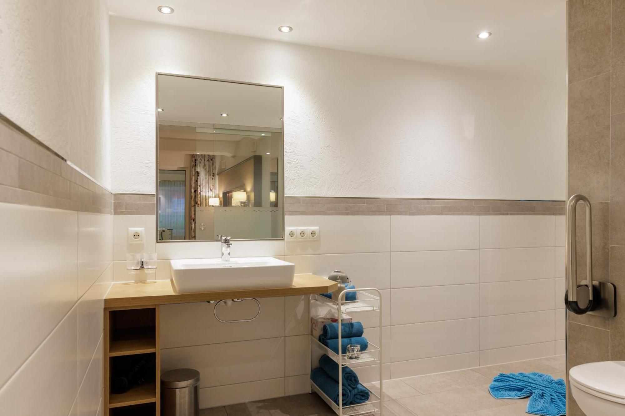 Apartmenthaus Goldeck Ried im Oberinntal Exteriör bild