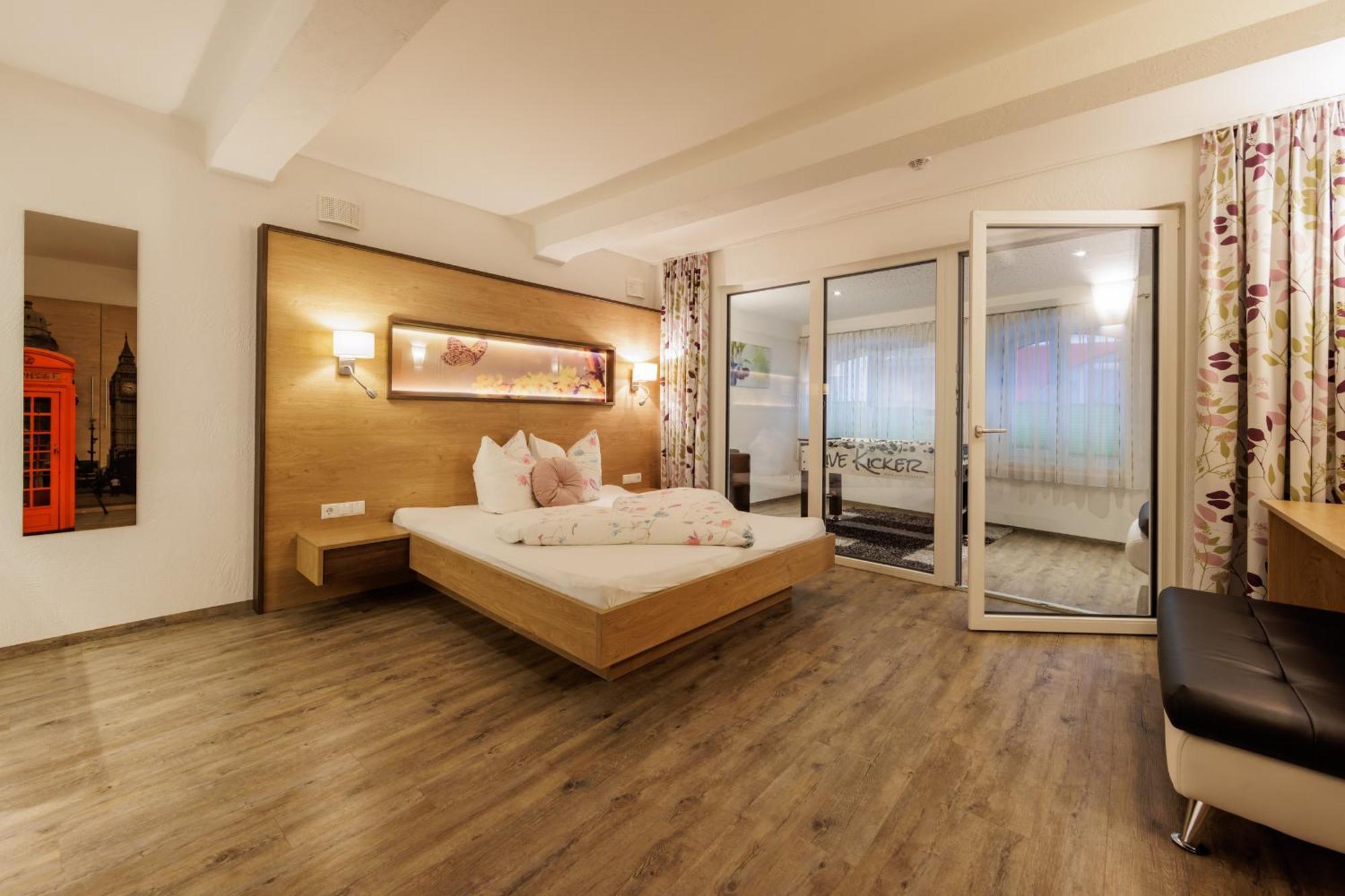 Apartmenthaus Goldeck Ried im Oberinntal Exteriör bild