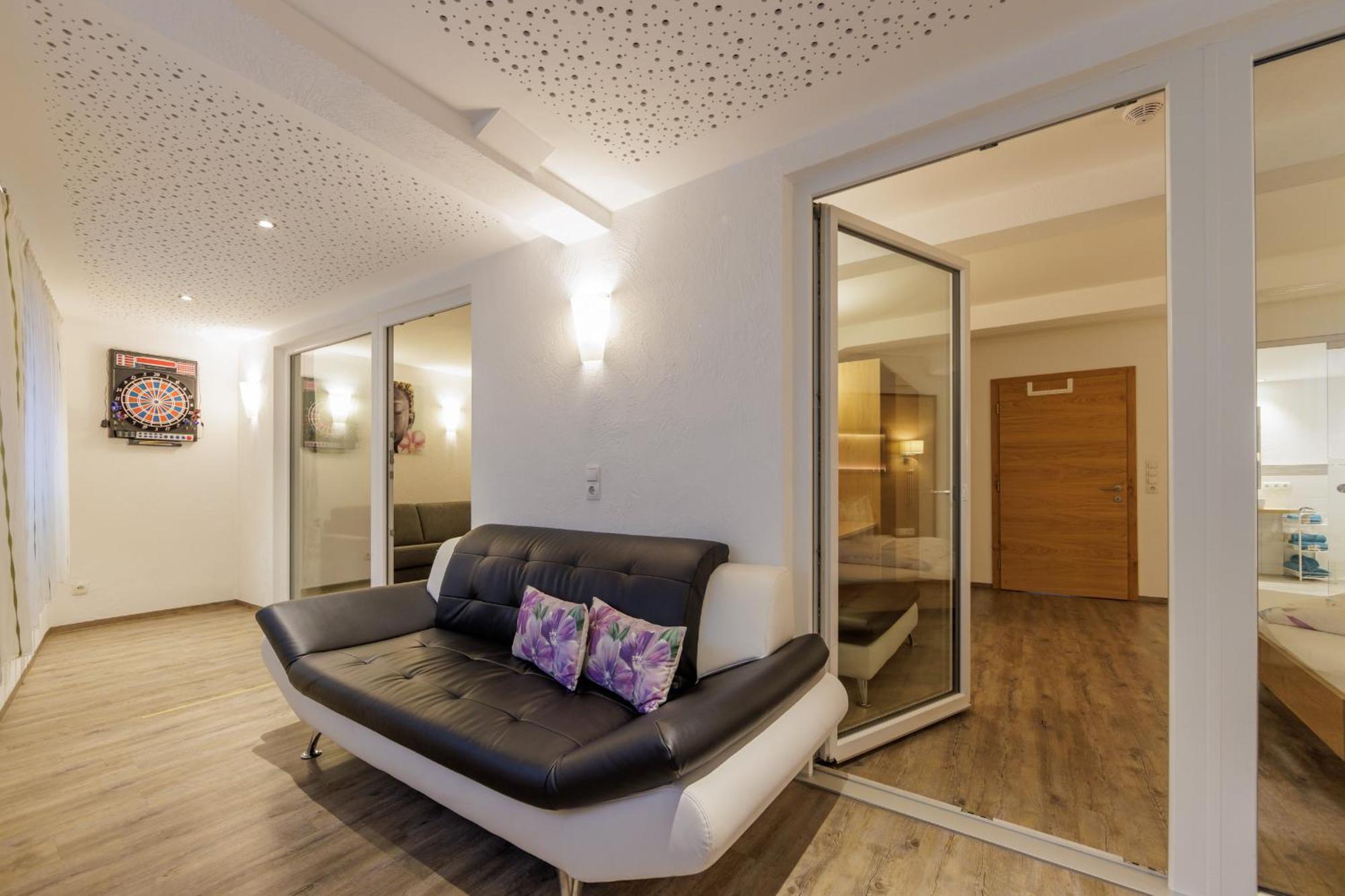 Apartmenthaus Goldeck Ried im Oberinntal Exteriör bild