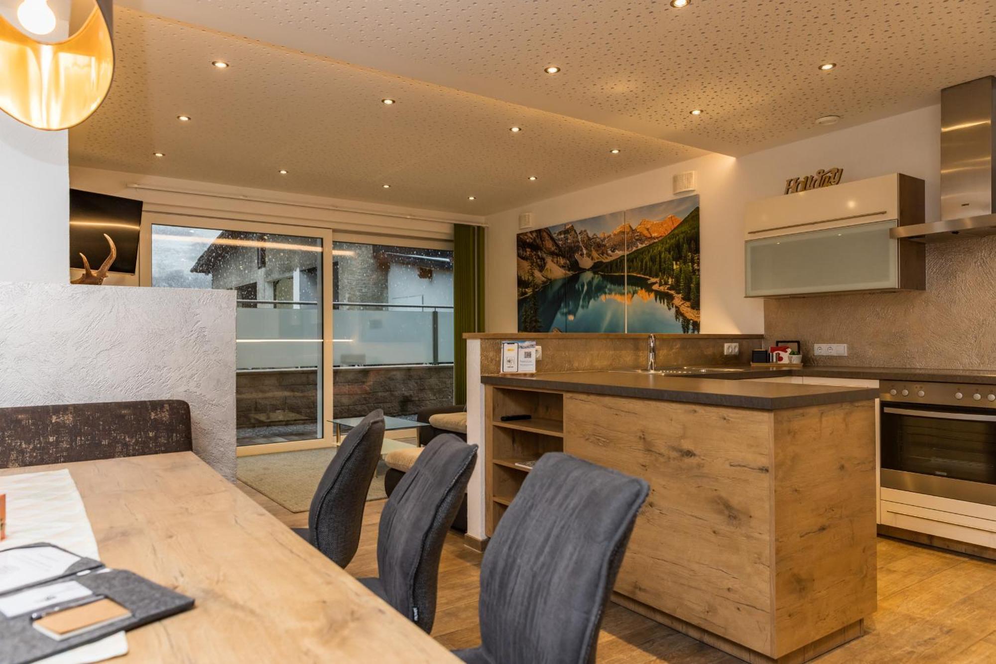 Apartmenthaus Goldeck Ried im Oberinntal Exteriör bild